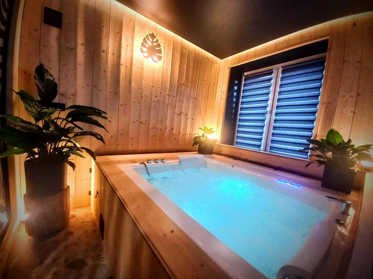Vip Apartament Malmeda Jacuzzi Bialystok Luaran gambar